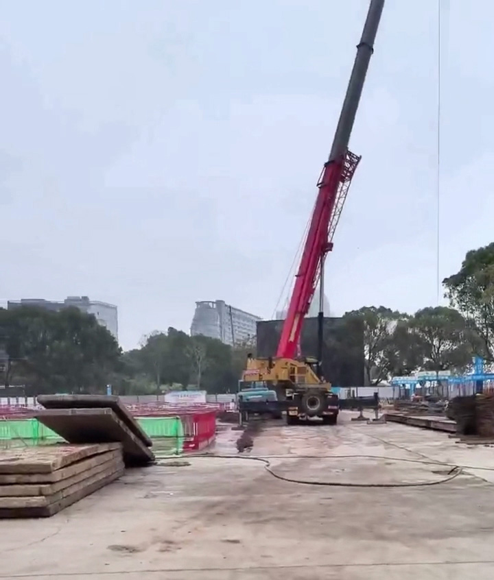 上海市政總（zǒng）院決定（dìng）用糖心logo入口中繼間完成排水管線二期工程施工