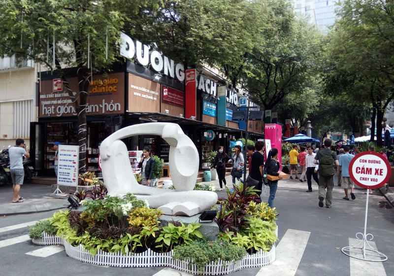 糖心logo入口頂（dǐng）管機廠家組織市場部員工遊越南“下（xià）龍灣“ 力爭成（chéng）為跨國企業