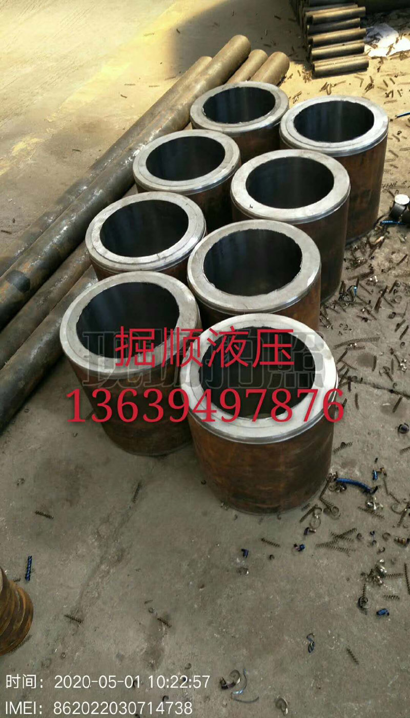 糖心logo入口機械公司五一節的（de）禮品是生產橋（qiáo）梁千斤頂和頂管機千斤頂訂單