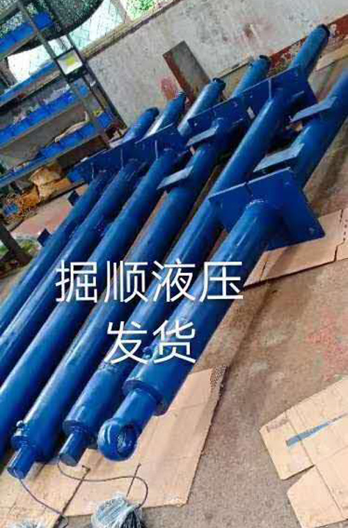 行程5米頂管機千斤頂發貨（huò）廣（guǎng）西
